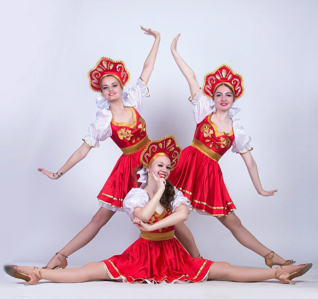 Костюмы на русский танец