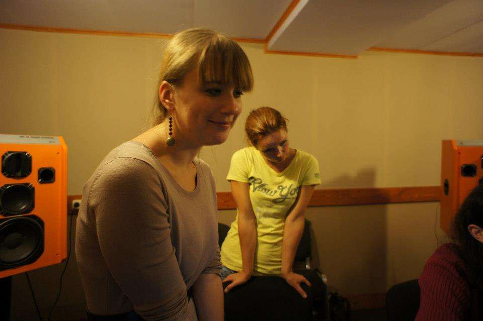В студии. Я и актриса Алиса Гребенщикова. - фото 710899 Песни на заказ от композитора Кристины Выборновой