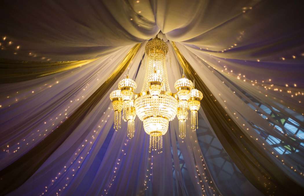 освещение свадебного зала - фото 2375730 Праздничное агентство "Королевский стиль"