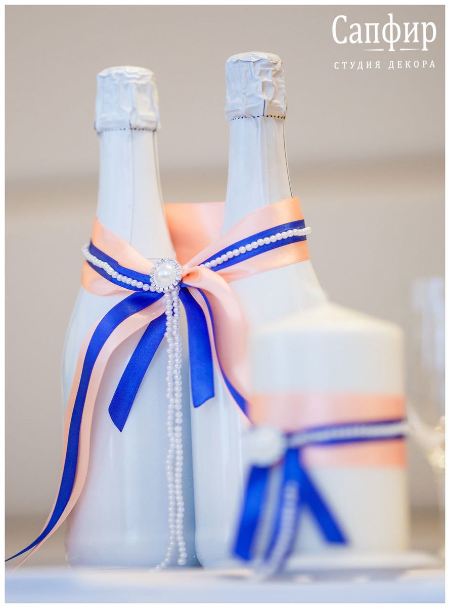 Бутылки шампанского и семейный очаг. - фото 3353833 Студия декора Сапфир
