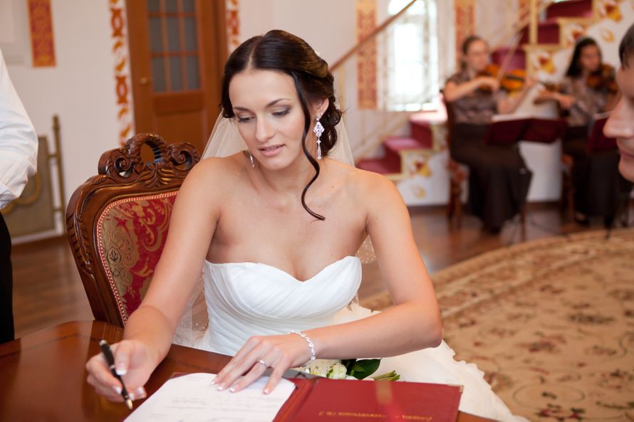 Прическа и макияж невесты. - фото 1416869 Свадебный стилист - Кулагина Марина