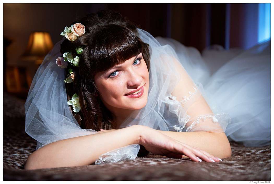 свадебная причёска с живыми цветами. - фото 1229685 Свадебный стилист Ирина Гваздикене