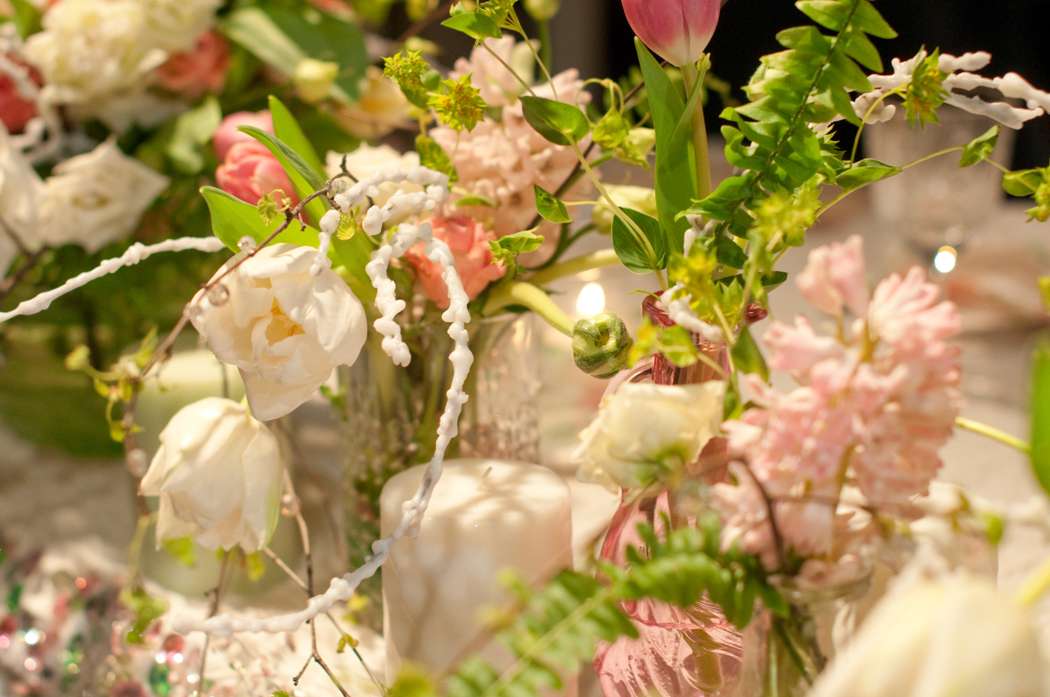 студия "Глориоза"
весенняя свадьба тюльпаны - фото 3981187 Студия флористики и декора "Глориоза"