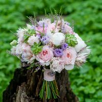 розово-сиреневый букет невесты
