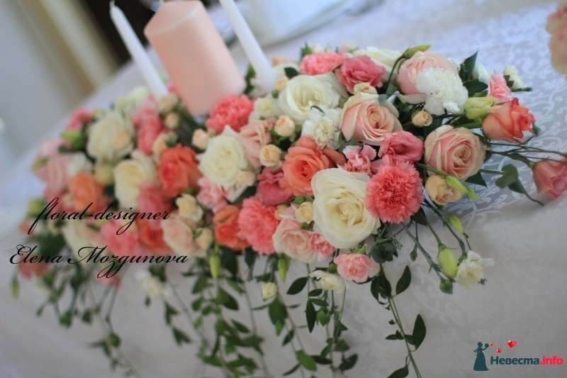 Оформление живыми цветами стола молодожёнов. - фото 446609 "Арт Букет" студия свадебного декора
