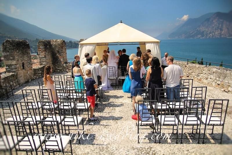 Организация официальной церемонии брака на озере Гарда
