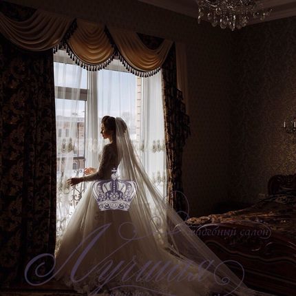Свадебное платье со шлейфом А1379