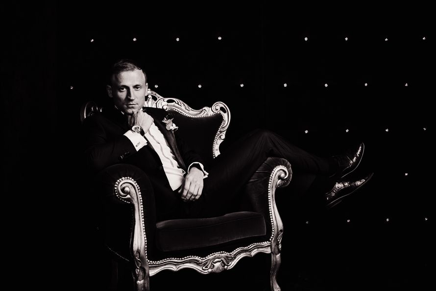 Свадебная фотосессия в студии, портрет жениха - фото 3581177 Фотограф Елена Горина