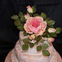 Свадебный торт с пионовидной розой