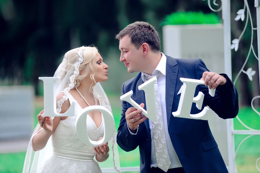 имплантаты такого фотосессия с датой свадьбы нужном