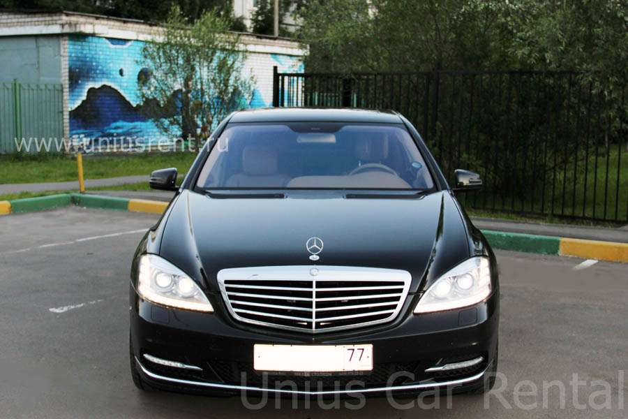 Mercedes Benz S-class черного цвета - фото 2579297 Unius Rent - аренда автомобилей и микроавтобусов