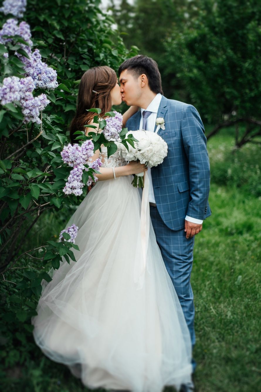 свадьба в шатре цветущие деревья Коломенское белые пионы классическая - фото 16994764 Just Mood - свадебное агентство