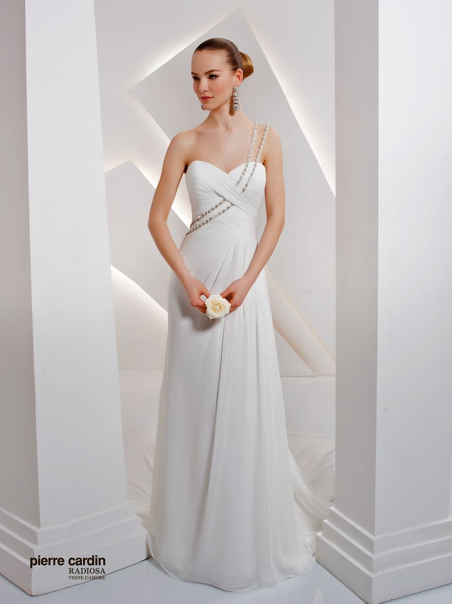 Фото 2629197 в коллекции Свадебные платья Pierre Cardin - 3 - Бутик свадебной и вечерней моды Rstelle