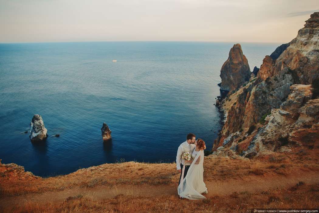 Свадьба в Крыму. мыс Фиолент - фото 14937358 Фотограф Сергей Юшков