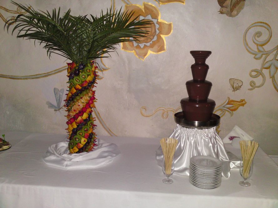 Шоколадный фонтан, шоколадные фонтаны, фонтан из шоколада - фото 2249552 "Шоколадный праздник" - аренда шоколадных фонтанов