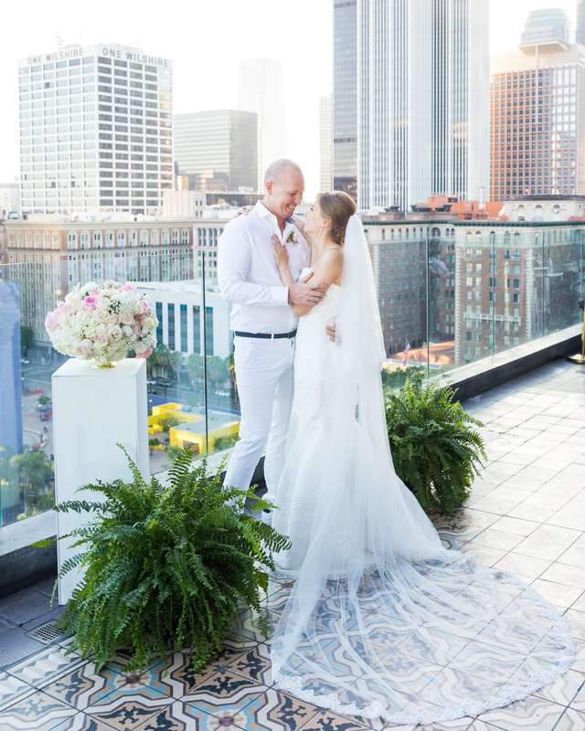 Свадебная церемония на крыше отеля в центре Лос-Анджелеса - фото 11542710 American dream wedding - свадьба в Америке
