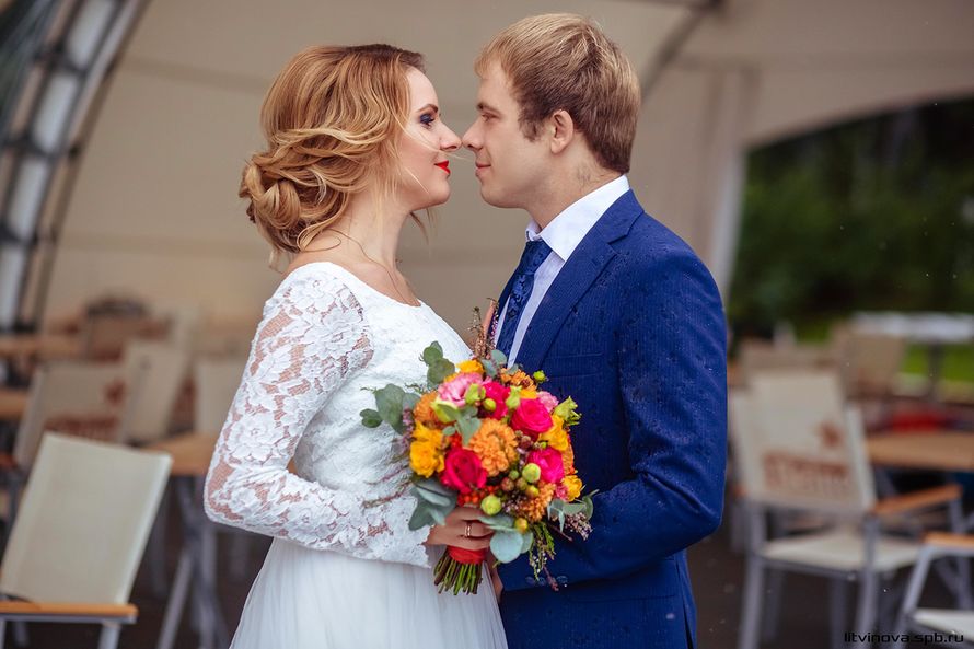 В предвкушении... Смоки синий + пучек на волосы по плечи - фото 11897472 Стилист-визажист Инна Гогия