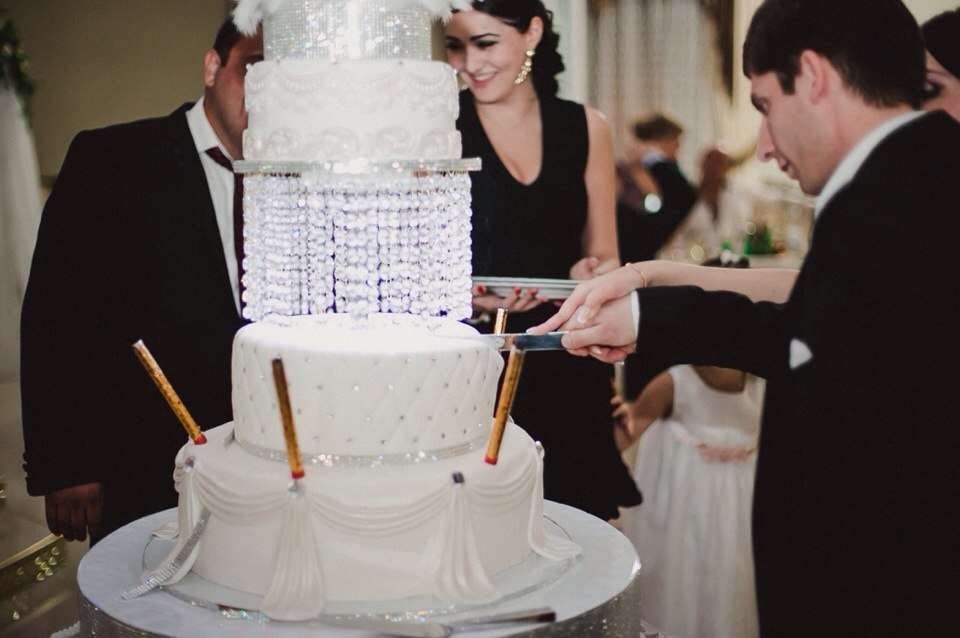Сделали шикарный свадебный торт весом 50 кг! - фото 2513301 Невеста01