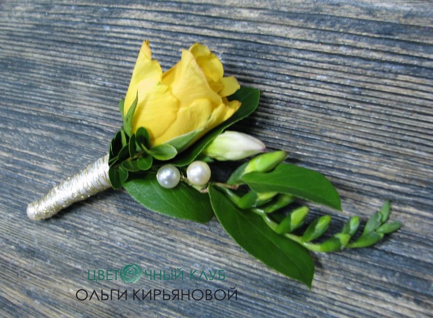 бутоньерка - роза, лизиантус - фото 2518247 Цветочный Клуб Ольги Кирьяновой