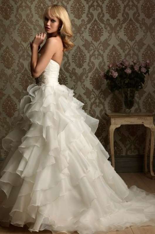 Итальянское свадебное платье цена 30 000 рублей - фото 2765783 Свадебные платья Showroom Tuberosa