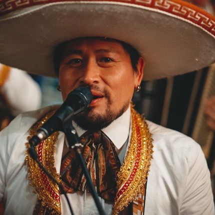 Зажигательное выступление мексиканских Марьячи
