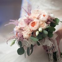нежный букет невесты в пастельных тонах