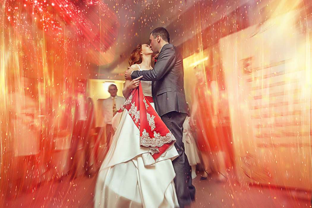 свадьба Красная горка первый танец жених невеста - фото 5042737 Фотограф Снегирева Вера