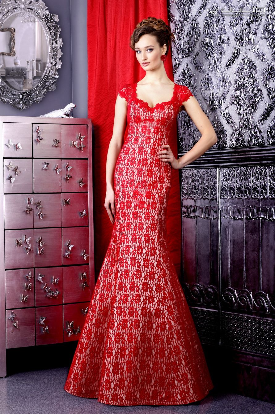 Красное свадебное платье "русалка"из кружева на широких бретелях  - фото 3397253 Свадебный салон "Счастье" 