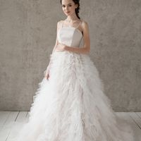 Больше фото: 

Свадебное платье «Мартина»
Цена: 59 900 ₽

Возможные цвета:
- белый
- молочный
- нежно-розовый
- жемчужно-кофейный
- припыленно-сиреневый
- припыленно-серый

При отсутствии в наличии нужного размера это платье может быть выполнено в размера