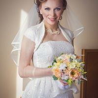 Невеста Юлия!!!
Свадебное платье SOVANNA 
Фото: Диана Стрекотина 
Флористика: Лесенка Сикорская 