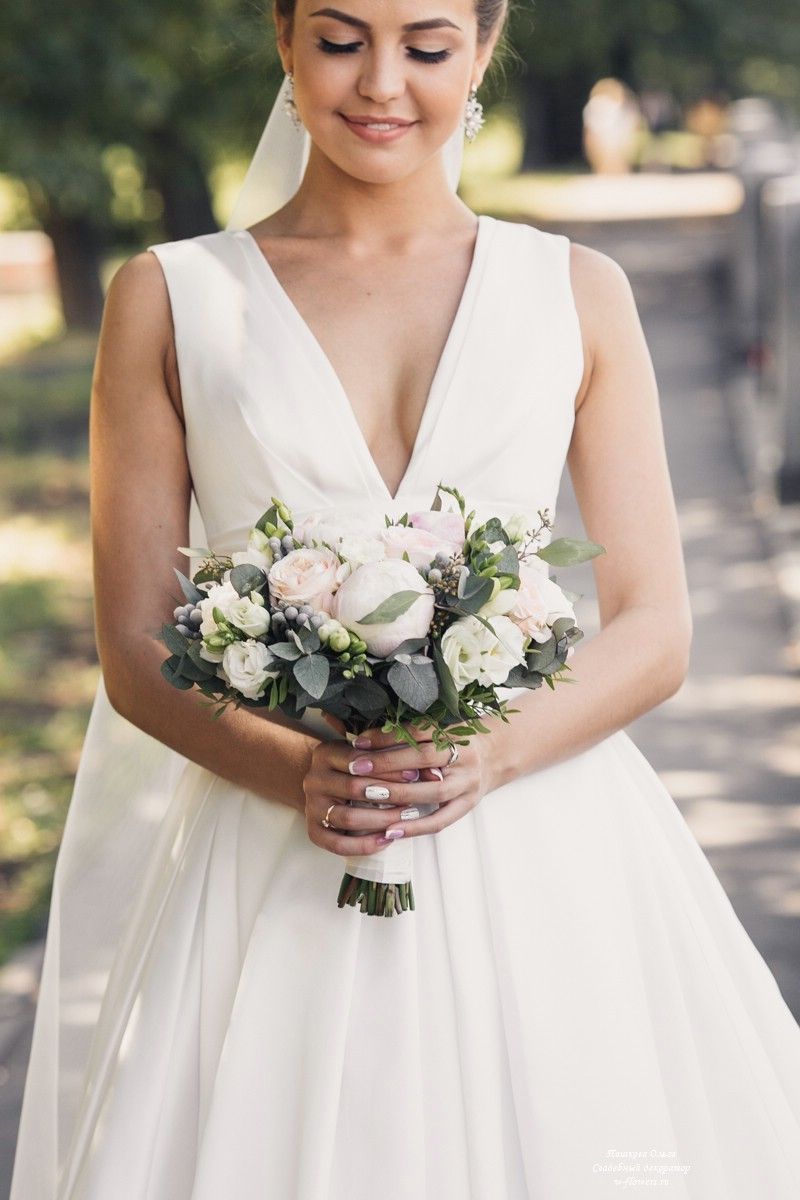 Фото Елена Горина
Организация CrystalWedding
Декор Пашкова Ольга
Площадка Шатер у воды в парке Коломенское - фото 16253200 Пашкова Ольга - флорист-дизайнер