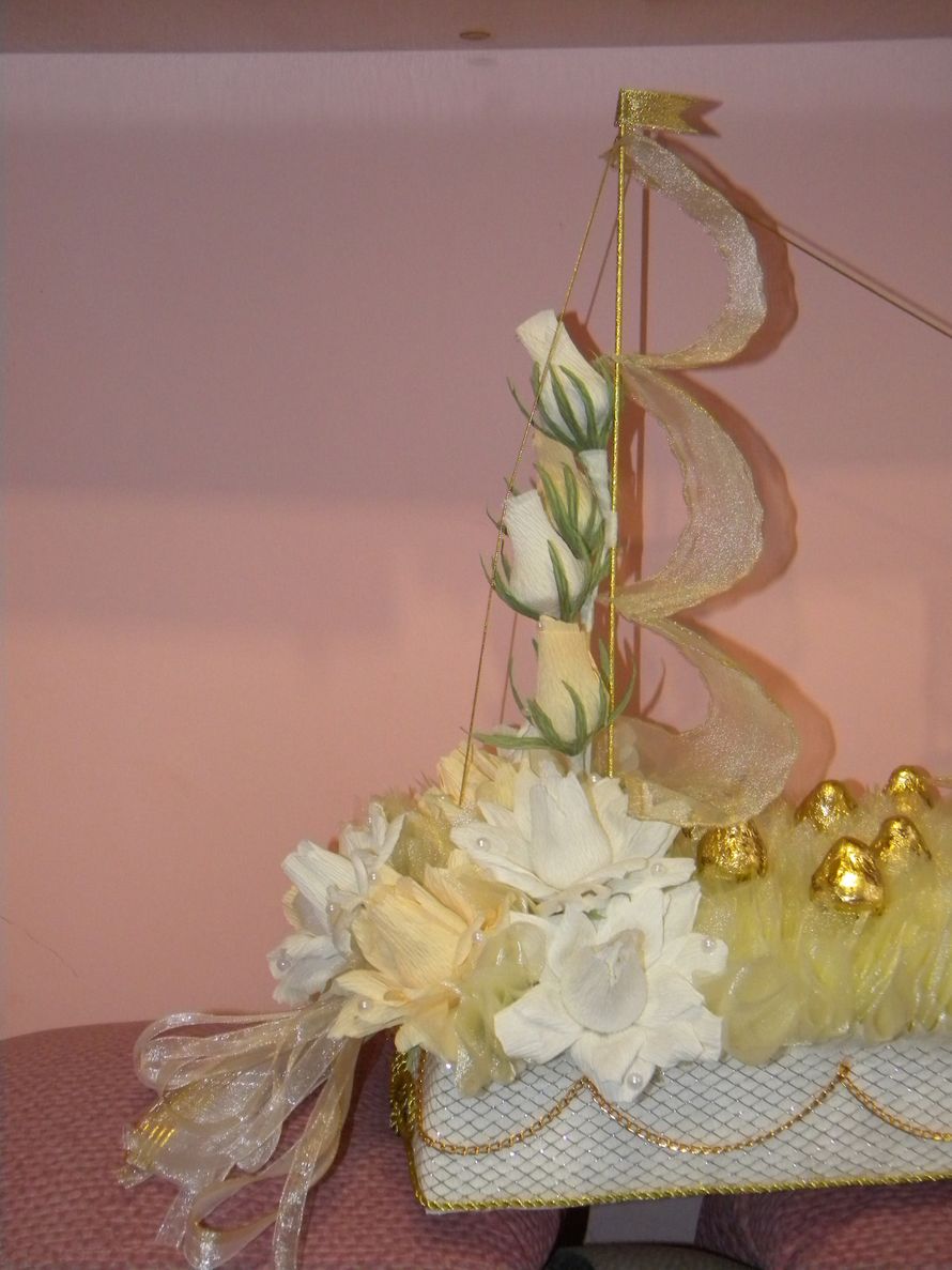 Фото 872119 в коллекции Букеты из конфет, оригинальные подарки - Свадебные аксессуары от Елены Маслиевой