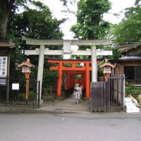 В парке Уэно ворота