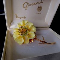 Винтажная брошь-цветок Giovanni