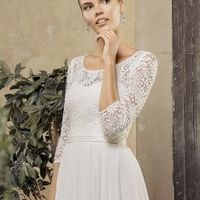 Греческое кружевное свадебное платье с рукавами