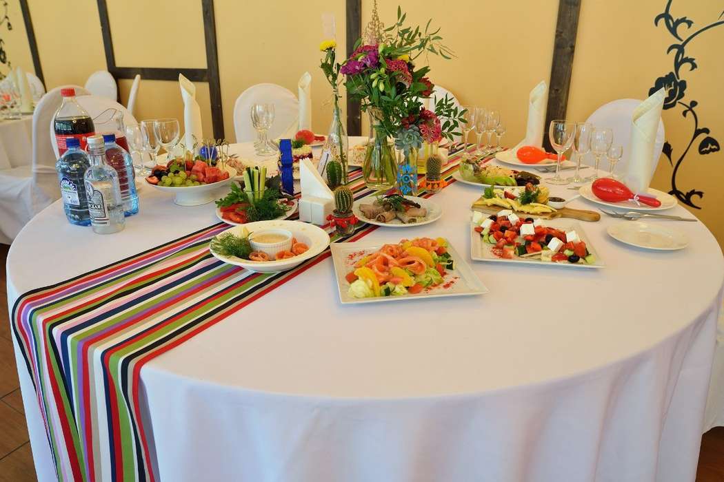Очень яркая свадьба в мексиканском стиле - фото 8118432 Загородный ресторан "Драгунский ручей"