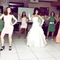 Танец с подружками невесты