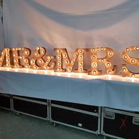 Буквы с лампочками Mr&Mrs, 50 см