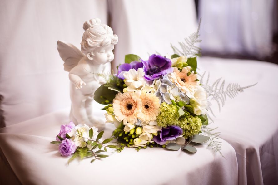 Букет невесты.
Бутоньерка. - фото 10699606 Флористическая студия "Прованс"