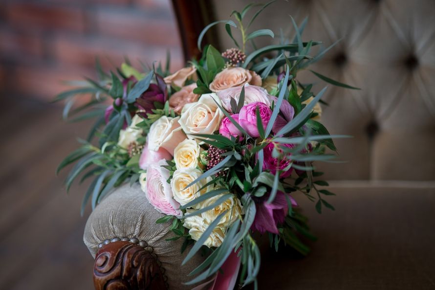 Букет невесты.
"Южный ветер"
4500 руб. - фото 14430826 Флористическая студия "Прованс"