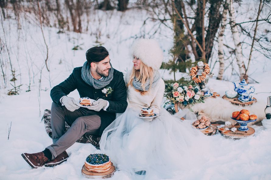 Тони и Настя
Флористика и декор: Botanica studio 
Полиграфия: Lovely Mood 
Фотограф: Марина Назарова 
MUAH: Анастасия Герасимова 
Кондитер: Shokolord 
Платье: Dream&Dress 
Ленты: Leti Lenta, Rabbits' Ribbons 
Организация и концепция: CandyDandy wedding - фото 10655264 Botanica Studio - цветы и декор с душой