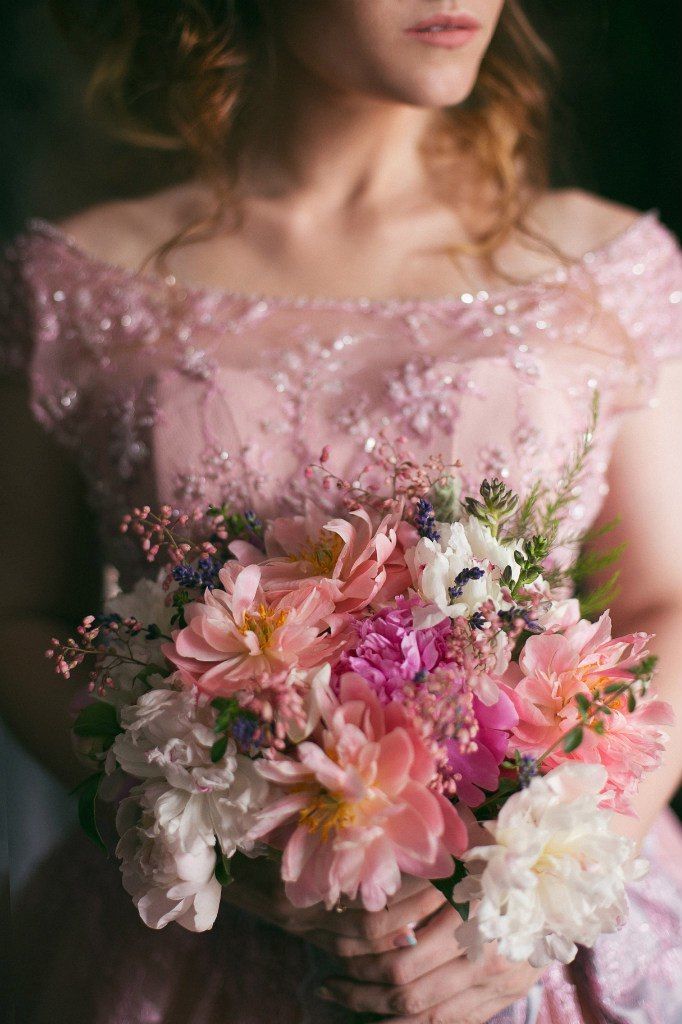 Букет невесты - фото 11330478 Авторская Мастерская "Эдельвейс"