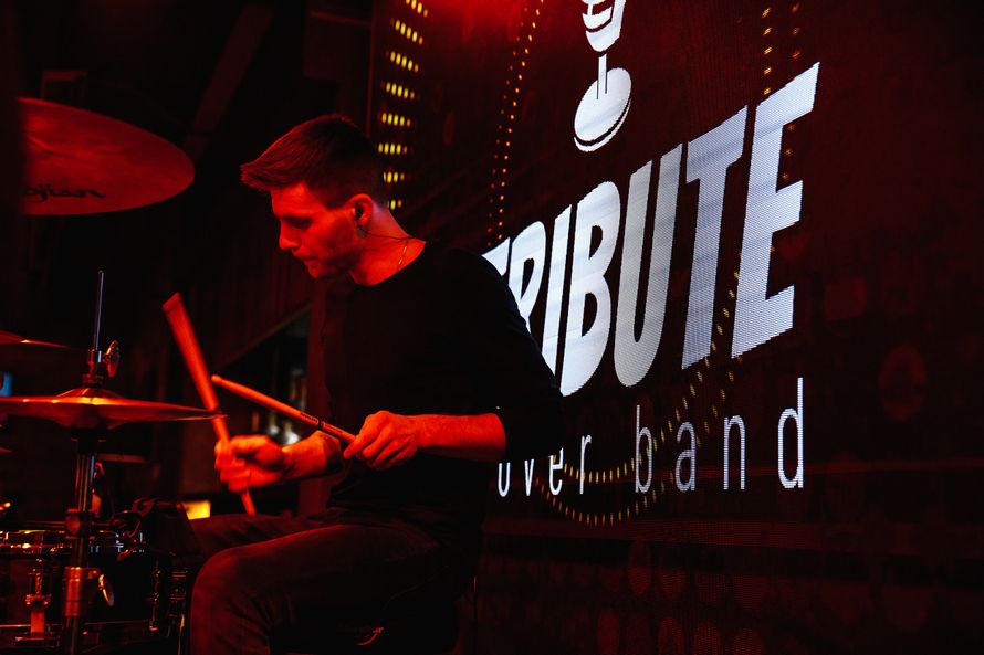 Группа tribute. Группа tribute. V band новосибирск. Группа tribute. Новосибирска группа cover.