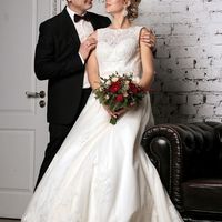 Фотограф: [id309721632|Юлія Тарайкоўская]
Прическа: [id23055380|Natalia Masyakina]
Платье: Свадебный салон D'Amore
Студия: Фотостудия Кальянная Хемингуэй