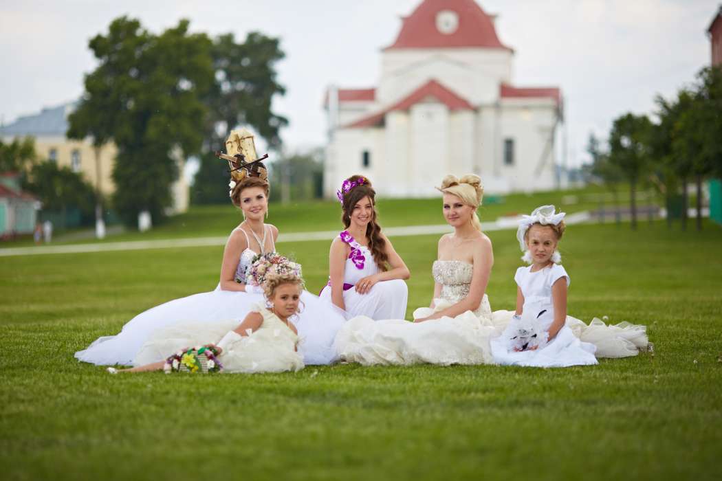 Фотография с парада невест, где я была официальным фотографом. - фото 1342427 Татьяна Кутина - фотограф