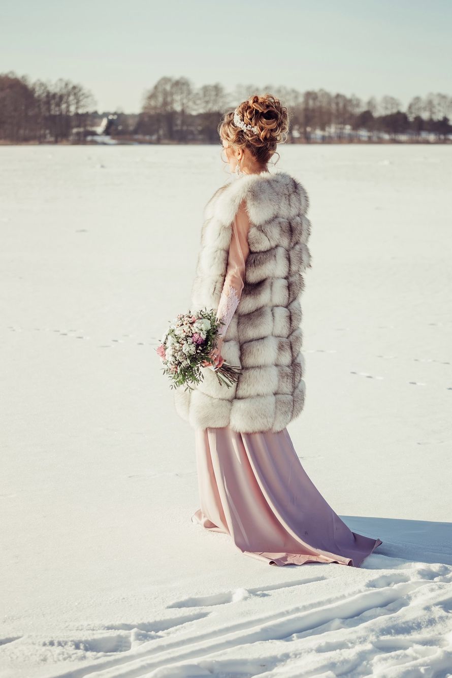 Даже зимой невесты прекрасны....
Фотограф Анастасия Андрешкова - фото 14686468 Фотограф Андрешкова Анастасия