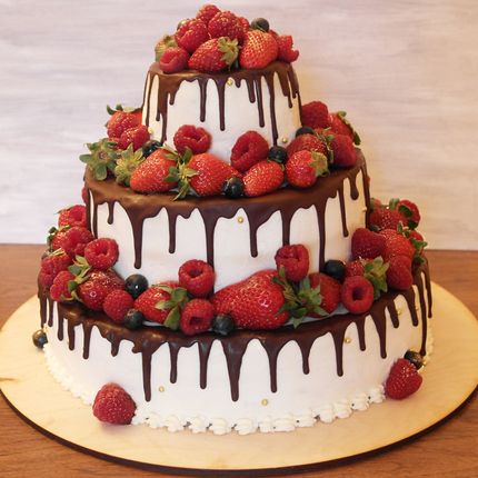 Торт с ягодами, 8 кг