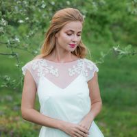 Свадебное платье: Мильтония. Дизайнеры: Александра Примера и Людмила Одайник.