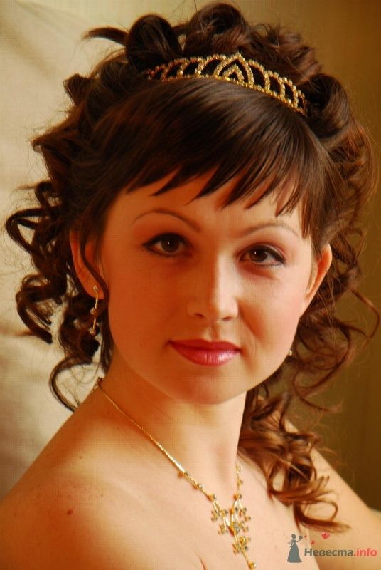 свадебная причёска с диадемой - фото 67061 Свадебный стилист Татьяна Мартынова