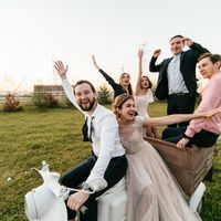 Веселые гости на свадьбе